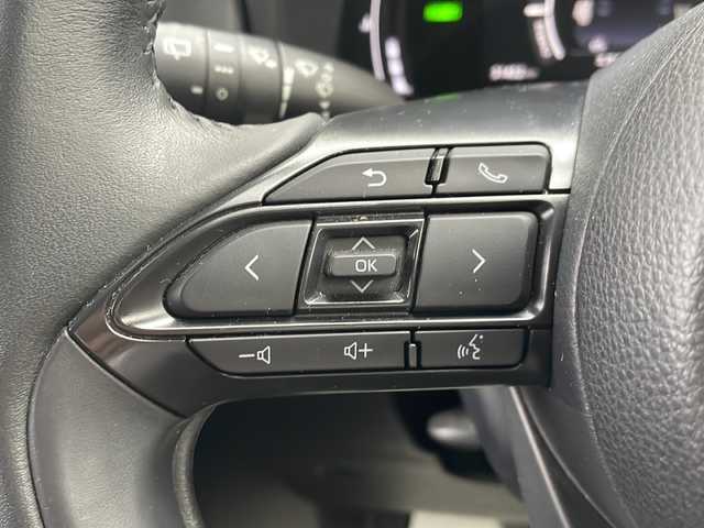 トヨタ シエンタ ハイブリッド Z 山形県 2023(令5)年 3.2万km ブラック Toyota Safety Sense/・プリクラッシュセーフティ/・レーントレーシングアシスト/・レーダークルーズコントロール/・ロードサインアシスト/・発進遅れ告知機能/・プロアクティブドライビングアシスト/・オートマチックハイビーム/ブラインドスポットモニター/純正10.5インチディスプレイオーディオ/BT.USB.MiraCast/バックカメラ/フルセグ/両側パワースライドドア/ETC2.0/LEDヘッドライト/AC100V(1500W)/タイプC急速充電ポート/プッシュスタート/スマートキーｘ２