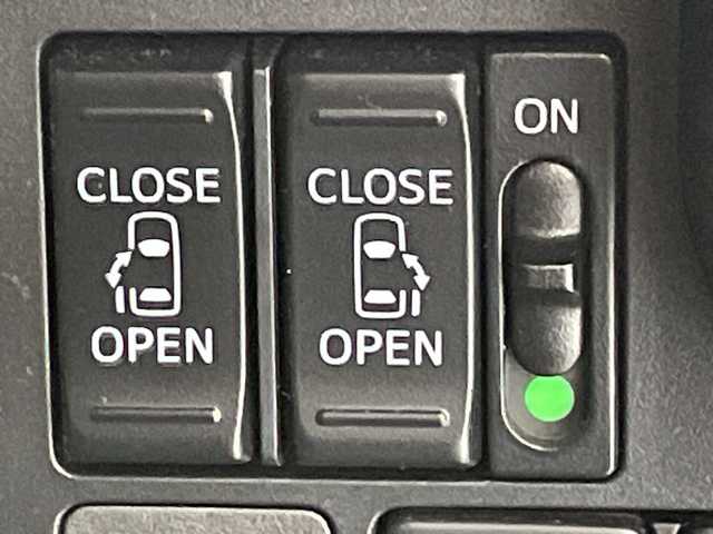 ダイハツ トール カスタムG SAⅡ 岐阜県 2018(平30)年 5.3万km ブラックマイカメタリック 社外SDナビ(KXMG505BTW)/CD/DVD/Bluetooth/フルセグTV/バックカメラ/両側パワースライドドア/衝突軽減ブレーキ/レーンキープアシスト/クルーズコントロール/ドライブレコーダー/オートLEDヘッドライト/フォグランプ/純正フロアマット/純正14インチアルミホイール/ドアバイザー/アイドリングストップ