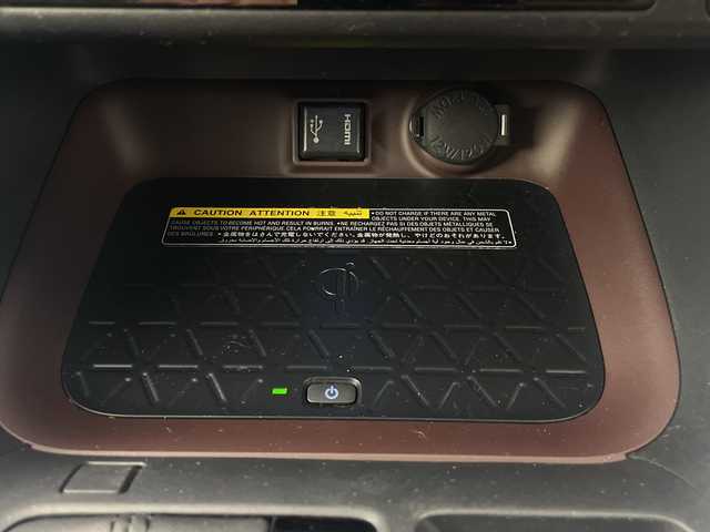 トヨタ ＲＡＶ４ G Zパッケージ 埼玉県 2020(令2)年 4.8万km アティチュードブラックマイカ 純正ナビ/（BT/TV/AM/FM/CD/DVD)　/バックカメラ　/ワイヤレス充電　/デジタルインナーミラー/衝突軽減ブレーキ　/レーダークルーズコントロール　/レーンキープアシスト　/ブラインドスポッモニター　/シートヒーター/ハンドルヒーター　/ビルトインＥＴＣ/コーナーセンサー/運転席メモリ機能付きパワーシート