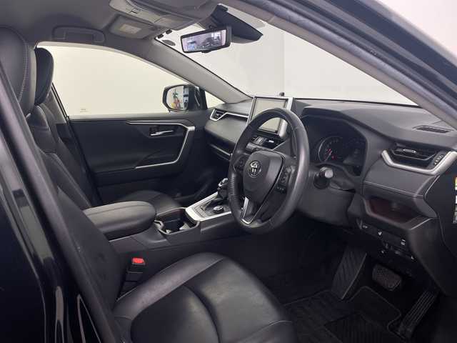 トヨタ ＲＡＶ４ G Zパッケージ 埼玉県 2020(令2)年 4.8万km アティチュードブラックマイカ 純正ナビ/（BT/TV/AM/FM/CD/DVD)　/バックカメラ　/ワイヤレス充電　/デジタルインナーミラー/衝突軽減ブレーキ　/レーダークルーズコントロール　/レーンキープアシスト　/ブラインドスポッモニター　/シートヒーター/ハンドルヒーター　/ビルトインＥＴＣ/コーナーセンサー/運転席メモリ機能付きパワーシート