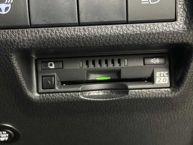 トヨタ ＲＡＶ４ G Zパッケージ 埼玉県 2020(令2)年 4.8万km アティチュードブラックマイカ 純正ナビ/（BT/TV/AM/FM/CD/DVD)　/バックカメラ　/ワイヤレス充電　/デジタルインナーミラー/衝突軽減ブレーキ　/レーダークルーズコントロール　/レーンキープアシスト　/ブラインドスポッモニター　/シートヒーター/ハンドルヒーター　/ビルトインＥＴＣ/コーナーセンサー/運転席メモリ機能付きパワーシート