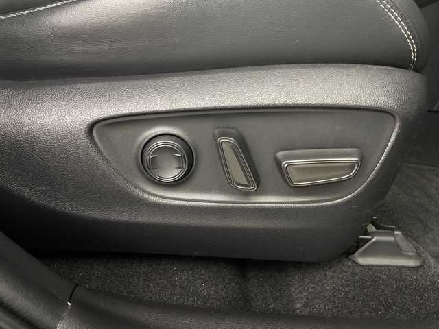 トヨタ ＲＡＶ４ G Zパッケージ 埼玉県 2020(令2)年 4.8万km アティチュードブラックマイカ 純正ナビ/（BT/TV/AM/FM/CD/DVD)　/バックカメラ　/ワイヤレス充電　/デジタルインナーミラー/衝突軽減ブレーキ　/レーダークルーズコントロール　/レーンキープアシスト　/ブラインドスポッモニター　/シートヒーター/ハンドルヒーター　/ビルトインＥＴＣ/コーナーセンサー/運転席メモリ機能付きパワーシート