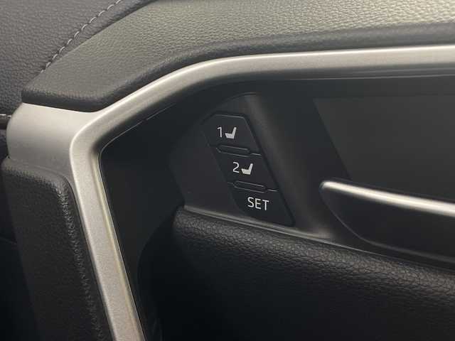 トヨタ ＲＡＶ４ G Zパッケージ 埼玉県 2020(令2)年 4.8万km アティチュードブラックマイカ 純正ナビ/（BT/TV/AM/FM/CD/DVD)　/バックカメラ　/ワイヤレス充電　/デジタルインナーミラー/衝突軽減ブレーキ　/レーダークルーズコントロール　/レーンキープアシスト　/ブラインドスポッモニター　/シートヒーター/ハンドルヒーター　/ビルトインＥＴＣ/コーナーセンサー/運転席メモリ機能付きパワーシート