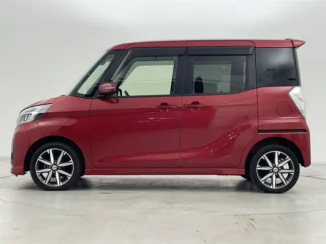 日産 デイズ ルークス ハイウェイスターX Gパッケージ 群馬県 2017(平29)年 4.9万km スパークリングレッドM 純正ナビ(MM317D-W)/AM/FM/CD/DVD/BT/フルセグ/社外フリップダウンモニター/アラウンドビューモニター/両側パワースライドドア/ETC/前方ドライブレコーダー/エマージェンシーブレーキ/踏み間違い衝突防止アシスト/アイドリングストップ/ハイビームアシスト/LEDヘッドライト/スマートキー/プッシュスタート
