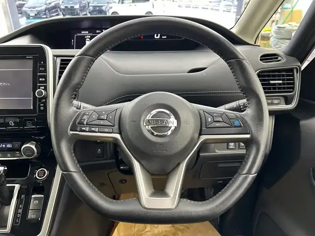 日産 セレナ ハイウェイスター G プロパイロットED 愛知県 2016(平28)年 5.9万km マルーンレッド 2トーン 純正９型ナビ/・CD/・DVD/・Bluetooth/・Blu-ray/後席モニター/全周囲カメラ/プロパイロット/両側パワースライドドア/パーキングアシスト/コーナーセンサー/衝突軽減ブレーキ/ふらつき警告/ABS/横滑り防止装置/ビルドインＥＴＣ/前後ドライブレコーダー/オートライト/LEDヘッドライト/パワーステアリング/パワーウィンドウ/純正アルミホイール/純正フロアマット/ダブルエアバック/サイドエアバック