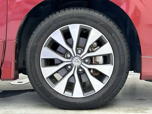 日産 セレナ ハイウェイスター G プロパイロットED 愛知県 2016(平28)年 5.9万km マルーンレッド 2トーン 純正９型ナビ/・CD/・DVD/・Bluetooth/・Blu-ray/後席モニター/全周囲カメラ/プロパイロット/両側パワースライドドア/パーキングアシスト/コーナーセンサー/衝突軽減ブレーキ/ふらつき警告/ABS/横滑り防止装置/ビルドインＥＴＣ/前後ドライブレコーダー/オートライト/LEDヘッドライト/パワーステアリング/パワーウィンドウ/純正アルミホイール/純正フロアマット/ダブルエアバック/サイドエアバック