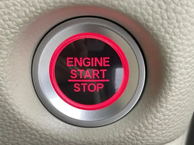 ホンダ Ｎ ＢＯＸ G ホンダセンシング 千葉県 2018(平30)年 6.6万km ブリティッシュグリーンP 純正SDナビ（VXM-184VFi）/・FM/AM/・フルセグTV/・DVD/・Bluetooth/・SD/・USB/・バックモニター/ホンダセンシング/・衝突軽減ブレーキ/・前後誤発進抑制機能/・路外逸脱抑制機能/・先行車発進おしらせ機能/LEDオートライト/両側スライドドア/ベンチシート/チップアップシート/オートエアコン/ステアリングスイッチ/スマートキー/プッシュスタート