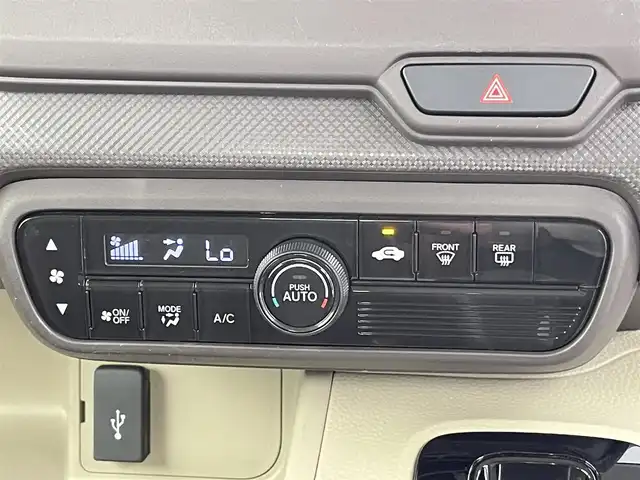 ホンダ Ｎ ＢＯＸ G ホンダセンシング 千葉県 2018(平30)年 6.6万km ブリティッシュグリーンP 純正SDナビ（VXM-184VFi）/・FM/AM/・フルセグTV/・DVD/・Bluetooth/・SD/・USB/・バックモニター/ホンダセンシング/・衝突軽減ブレーキ/・前後誤発進抑制機能/・路外逸脱抑制機能/・先行車発進おしらせ機能/LEDオートライト/両側スライドドア/ベンチシート/チップアップシート/オートエアコン/ステアリングスイッチ/スマートキー/プッシュスタート