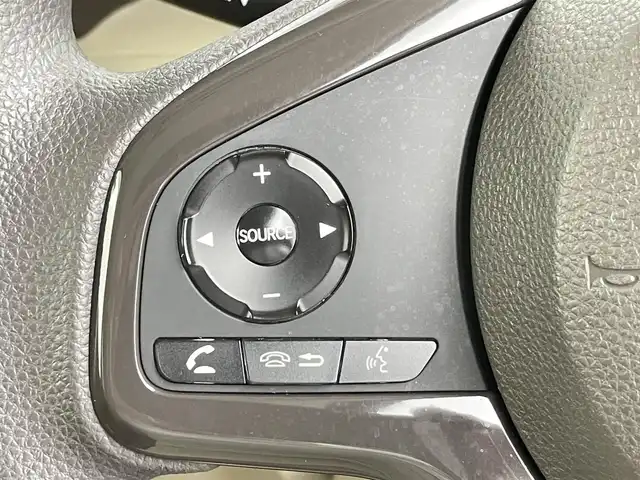 ホンダ Ｎ ＢＯＸ G ホンダセンシング 千葉県 2018(平30)年 6.6万km ブリティッシュグリーンP 純正SDナビ（VXM-184VFi）/・FM/AM/・フルセグTV/・DVD/・Bluetooth/・SD/・USB/・バックモニター/ホンダセンシング/・衝突軽減ブレーキ/・前後誤発進抑制機能/・路外逸脱抑制機能/・先行車発進おしらせ機能/LEDオートライト/両側スライドドア/ベンチシート/チップアップシート/オートエアコン/ステアリングスイッチ/スマートキー/プッシュスタート