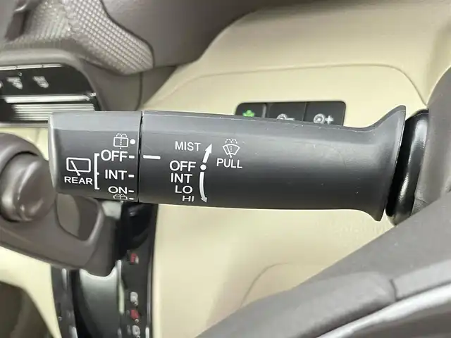 ホンダ Ｎ ＢＯＸ G ホンダセンシング 千葉県 2018(平30)年 6.6万km ブリティッシュグリーンP 純正SDナビ（VXM-184VFi）/・FM/AM/・フルセグTV/・DVD/・Bluetooth/・SD/・USB/・バックモニター/ホンダセンシング/・衝突軽減ブレーキ/・前後誤発進抑制機能/・路外逸脱抑制機能/・先行車発進おしらせ機能/LEDオートライト/両側スライドドア/ベンチシート/チップアップシート/オートエアコン/ステアリングスイッチ/スマートキー/プッシュスタート
