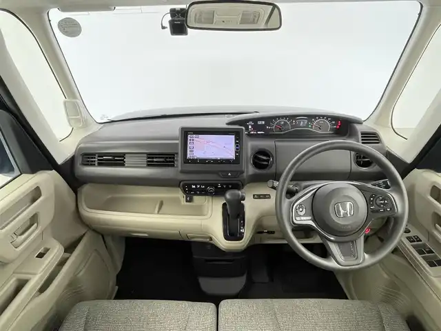ホンダ Ｎ ＢＯＸ G ホンダセンシング 千葉県 2018(平30)年 6.6万km ブリティッシュグリーンP 純正SDナビ（VXM-184VFi）/・FM/AM/・フルセグTV/・DVD/・Bluetooth/・SD/・USB/・バックモニター/ホンダセンシング/・衝突軽減ブレーキ/・前後誤発進抑制機能/・路外逸脱抑制機能/・先行車発進おしらせ機能/LEDオートライト/両側スライドドア/ベンチシート/チップアップシート/オートエアコン/ステアリングスイッチ/スマートキー/プッシュスタート