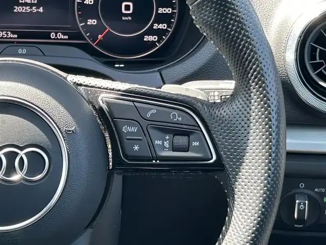 アウディ Ａ３ SB SラインダイナミックLTD 福岡県 2019(令1)年 3万km デイトナグレーパールエフェクト 375台限定車/アダプティブクルーズコントロール/Audiサイドアシスト/Audiプレセンス/レーンキープアシスト/バーチャルコックピット/マトリクスLED/ハーフレザーシート/前席シートヒーター/純正ナビ/ApplecarPlay/androidauto/フルセグTV/Bluetooth/バックカメラ/前後ドライブレコーダー/純正18インチアルミホイール/ETC2.0