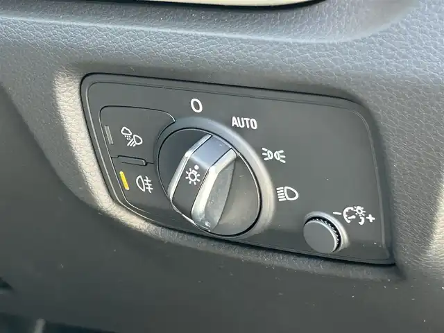 アウディ Ａ３ SB SラインダイナミックLTD 福岡県 2019(令1)年 3万km デイトナグレーパールエフェクト 375台限定車/アダプティブクルーズコントロール/Audiサイドアシスト/Audiプレセンス/レーンキープアシスト/バーチャルコックピット/マトリクスLED/ハーフレザーシート/前席シートヒーター/純正ナビ/ApplecarPlay/androidauto/フルセグTV/Bluetooth/バックカメラ/前後ドライブレコーダー/純正18インチアルミホイール/ETC2.0