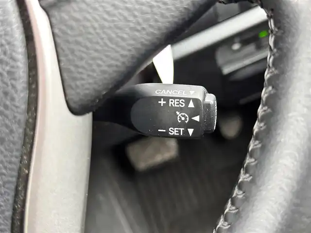 トヨタ ヴォクシー ハイブリッド ZS 煌Ⅲ 宮城県 2020(令2)年 5.8万km ブラック モデリスタエアロ（F/S/R）/マフラーカッター/セーフティセンス/・プリクラッシュセーフティ/・レーンディパーチャーアラート/・オートマチックハイビーム/・先行車発進告知機能/インテリジェントクリアランスソナー/純正10インチナビ（NSZN-Z68T）/・CD/DVD/・Bluetooth/・フルセグTV/・SD音楽録音機能/バックカメラ/ビルトインETC/ドライブレコーダー/両側パワースライドドア/ハーフレザーシート/シートヒーター/革巻きステアリング/クルーズコントロール/ステアリングスイッチ/LEDヘッドライト/フォグランプ/オートライト/スマートキー＆プッシュスタート/電動格納ミラー/純正16インチAW/フロアマット/Wエアバッグ