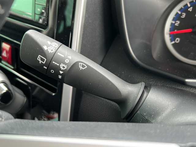 トヨタ ルーミー カスタムG 茨城県 2022(令4)年 1.5万km パールホワイトⅢ 純正7インチメモリナビ/AM/FM/CD/SD/USB/BT/フルセグTV/前後コーナーセンサー/横滑り防止装置/レーンキープアシスト/盗難防止装置/衝突被害軽減システム/両側パワースライドドア/クルーズコントロール/LEDオートライト/オートマチックハイビーム/シートヒーター/純正14インチアルミホイール/ステアリングリモコン/アイドリングストップ/USBポート/ブレーキホールド/スマートキー/プッシュスタート/ビルドインETC
