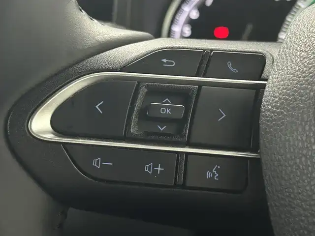 トヨタ ノア S－Z 埼玉県 2022(令4)年 4.4万km ホワイトパールクリスタルシャイン 10.5インチディスプレイオーディオ　フルセグ　Bカメラ　ETC2.0　14型フリップダウンモニター　トヨタセーフティセンス　レーダークルコン　LEDオートライト　コーナーセンサー　シートヒーター　両側パワスラ　スペアキー