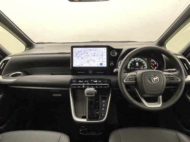 トヨタ ノア S－Z 熊本県 2022(令4)年 4.4万km ホワイトパールクリスタルシャイン 純正10.5インチディスプレイオーディオ（CD・DVD・フルセグ・BT・USB・HDMI）　/バックカメラ　/ビルトインETC2.0　/純正14型フリップダウンモニター　/トヨタセーフティセンス/・レーダークルーズコントロール/・レーンキープアシスト/・ロードサインアシスト/・駐車時支援パーキングサポートシステム/・先行車発進お知らせ機能/・レーンディパーチャーアラート/・オートマチックハイビーム/・プリクラッシュセーフティ/横滑り防止/前後クリアランスソナー/両側パワースライドドア/前席シートヒーター/ハーフレザーシート/電動パーキングサポート/ブレーキホールド/社外フロアマット/純正17インチAW/オートライト/LEDヘッドライト/フォグランプ/スマートキー/プッシュスタート/スペアキー1本/保証書/取扱説明書