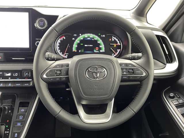 トヨタ ノア S－Z 熊本県 2022(令4)年 4.4万km ホワイトパールクリスタルシャイン 純正10.5インチディスプレイオーディオ（CD・DVD・フルセグ・BT・USB・HDMI）　/バックカメラ　/ビルトインETC2.0　/純正14型フリップダウンモニター　/トヨタセーフティセンス/・レーダークルーズコントロール/・レーンキープアシスト/・ロードサインアシスト/・駐車時支援パーキングサポートシステム/・先行車発進お知らせ機能/・レーンディパーチャーアラート/・オートマチックハイビーム/・プリクラッシュセーフティ/横滑り防止/前後クリアランスソナー/両側パワースライドドア/前席シートヒーター/ハーフレザーシート/電動パーキングサポート/ブレーキホールド/社外フロアマット/純正17インチAW/オートライト/LEDヘッドライト/フォグランプ/スマートキー/プッシュスタート/スペアキー1本/保証書/取扱説明書