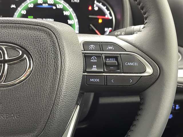 トヨタ ノア S－Z 熊本県 2022(令4)年 4.4万km ホワイトパールクリスタルシャイン 純正10.5インチディスプレイオーディオ（CD・DVD・フルセグ・BT・USB・HDMI）　/バックカメラ　/ビルトインETC2.0　/純正14型フリップダウンモニター　/トヨタセーフティセンス/・レーダークルーズコントロール/・レーンキープアシスト/・ロードサインアシスト/・駐車時支援パーキングサポートシステム/・先行車発進お知らせ機能/・レーンディパーチャーアラート/・オートマチックハイビーム/・プリクラッシュセーフティ/横滑り防止/前後クリアランスソナー/両側パワースライドドア/前席シートヒーター/ハーフレザーシート/電動パーキングサポート/ブレーキホールド/社外フロアマット/純正17インチAW/オートライト/LEDヘッドライト/フォグランプ/スマートキー/プッシュスタート/スペアキー1本/保証書/取扱説明書