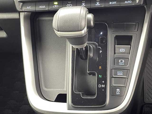 トヨタ ノア S－Z 熊本県 2022(令4)年 4.4万km ホワイトパールクリスタルシャイン 純正10.5インチディスプレイオーディオ（CD・DVD・フルセグ・BT・USB・HDMI）　/バックカメラ　/ビルトインETC2.0　/純正14型フリップダウンモニター　/トヨタセーフティセンス/・レーダークルーズコントロール/・レーンキープアシスト/・ロードサインアシスト/・駐車時支援パーキングサポートシステム/・先行車発進お知らせ機能/・レーンディパーチャーアラート/・オートマチックハイビーム/・プリクラッシュセーフティ/横滑り防止/前後クリアランスソナー/両側パワースライドドア/前席シートヒーター/ハーフレザーシート/電動パーキングサポート/ブレーキホールド/社外フロアマット/純正17インチAW/オートライト/LEDヘッドライト/フォグランプ/スマートキー/プッシュスタート/スペアキー1本/保証書/取扱説明書