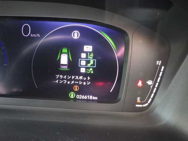ホンダ ステップワゴン スパーダ eHEV 千葉県 2023(令5)年 2.7万km プラチナホワイトパール ホンダセンシング/・衝突軽減ブレーキ（CMBS）/・車線維持支援システム（LKAS）/・アダプティブクルーズコントロール（ACC）/・後方誤発進抑制機能/・誤発進抑制機能/パワーバックドア/両側パワースライドドア/純正メモリーナビ/地デジTV/【DVD/CD再生機能　Bluetooth接続】/バックカメラ/革巻きステアリング/ステアリングスイッチ/ハーフレザーシート/前席シートヒーター/ETC/LEDヘッドライト/フォグライト/ウインカーミラー/コーナーセンサー/純正16インチアルミホイル/サイド/カーテンエアバッグ/Honda スマートキー