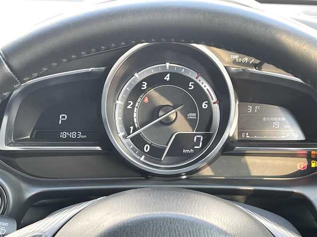 マツダ デミオ XD ツーリング 愛知県 2015(平27)年 1.9万km スノーフレイクホワイトパールマイカ ・ディーゼルターボ/・MAZDA CONNECT ナビ/・フルセグTV/・CD/DVD再生/・ETC/・Bluetooth/USB/AUX接続/・クルーズコントロール/・パドルシフト/・純正フロアマット/・純正16インチアルミホイール/・LEDヘッドライト/・横滑り防止装置/・衝突軽減ブレーキ/・スマートキー/・プッシュスタート