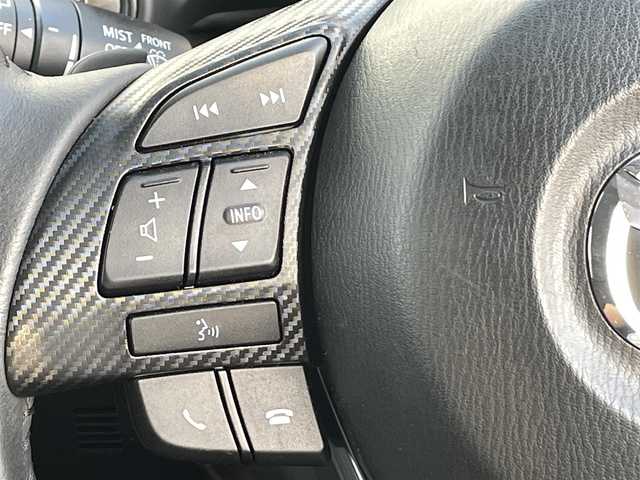マツダ デミオ XD ツーリング 愛知県 2015(平27)年 1.9万km スノーフレイクホワイトパールマイカ ・ディーゼルターボ/・MAZDA CONNECT ナビ/・フルセグTV/・CD/DVD再生/・ETC/・Bluetooth/USB/AUX接続/・クルーズコントロール/・パドルシフト/・純正フロアマット/・純正16インチアルミホイール/・LEDヘッドライト/・横滑り防止装置/・衝突軽減ブレーキ/・スマートキー/・プッシュスタート