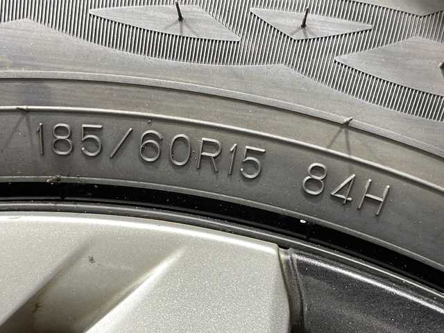 ホンダ シャトル ハイブリッド X 広島県 2016(平28)年 5.8万km ミッドナイトブルービームM 純正ナビ　/バックカメラ　/フルセグ　/レーダークルーズコントロール　/オートライト　/衝突軽減ブレーキ　/ＬＥＤヘッドランプ　/スマートキー　/ハーフレザーシート　/フォグランプ　/純正フロアマット　/横滑り防止　/ETC/純正15インチアルミキャップ（185/60/R15)/エアバック（運転席/助手席/サイド）