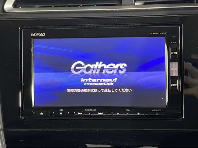 ホンダ シャトル ハイブリッド X 広島県 2016(平28)年 5.8万km ミッドナイトブルービームM 純正ナビ　/バックカメラ　/フルセグ　/レーダークルーズコントロール　/オートライト　/衝突軽減ブレーキ　/ＬＥＤヘッドランプ　/スマートキー　/ハーフレザーシート　/フォグランプ　/純正フロアマット　/横滑り防止　/ETC/純正15インチアルミキャップ（185/60/R15)/エアバック（運転席/助手席/サイド）