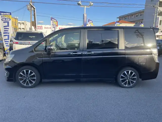 ホンダ ステップワゴン スパーダ Z クールスピリット 和歌山県 2013(平25)年 10.8万km プレミアムスパークルブラックパール (株)IDOMが運営する【じしゃロン和歌山店】の自社ローン対象車両になります。こちらは現金ご利用時の価格です。/自社ローンご希望の方は別途その旨お申付け下さい。/バックカメラ/ETC/合皮レザーシート/両側パワースライドドア/クルーズコントロール/パドルシフト/ステアリングスイッチ/電動格納ミラー/オートライト/HIDヘッドライト/三列目格納シート/純正アルミホイール