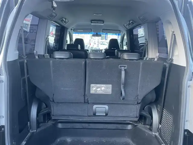 ホンダ ステップワゴン スパーダ Z クールスピリット 和歌山県 2013(平25)年 10.8万km プレミアムスパークルブラックパール (株)IDOMが運営する【じしゃロン和歌山店】の自社ローン対象車両になります。こちらは現金ご利用時の価格です。/自社ローンご希望の方は別途その旨お申付け下さい。/バックカメラ/ETC/合皮レザーシート/両側パワースライドドア/クルーズコントロール/パドルシフト/ステアリングスイッチ/電動格納ミラー/オートライト/HIDヘッドライト/三列目格納シート/純正アルミホイール