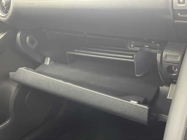 レクサス ＩＳ 300h 茨城県 2020(令2)年 1.4万km ソニッククォーツ 純正ナビ/・バックカメラ/・フルセグテレビ/・Bluetooth接続/・USB入力端子/MTモード付AT/ETC/クルーズコントロール/スマートキー/パワーシート/ドライブレコーダー/コーナーセンサー/ABS/レーンアシストキープ/横滑り防止装置/盗難防止装置/オートライト/パドルシフト/ブラインドスポットモニター/カードキー