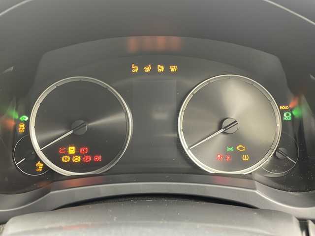 レクサス ＩＳ 300h 茨城県 2020(令2)年 1.4万km ソニッククォーツ 純正ナビ/・バックカメラ/・フルセグテレビ/・Bluetooth接続/・USB入力端子/MTモード付AT/ETC/クルーズコントロール/スマートキー/パワーシート/ドライブレコーダー/コーナーセンサー/ABS/レーンアシストキープ/横滑り防止装置/盗難防止装置/オートライト/パドルシフト/ブラインドスポットモニター/カードキー