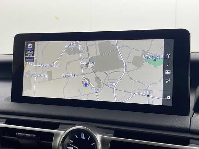 レクサス ＩＳ 300h 茨城県 2020(令2)年 1.4万km ソニッククォーツ 純正ナビ/・バックカメラ/・フルセグテレビ/・Bluetooth接続/・USB入力端子/MTモード付AT/ETC/クルーズコントロール/スマートキー/パワーシート/ドライブレコーダー/コーナーセンサー/ABS/レーンアシストキープ/横滑り防止装置/盗難防止装置/オートライト/パドルシフト/ブラインドスポットモニター/カードキー