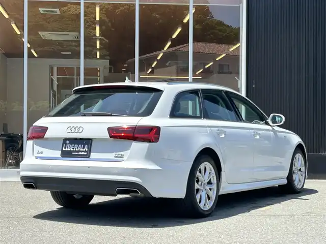 アウディ Ａ６ アバント 2．0 TFSI クワトロ 福岡県 2018(平30)年 3万km グレイシアホワイトメタリック アダプティブクルーズコントロール/レーンキープアシスト/Audiサイドアシスト/Audiプレセンス/マトリクスLED/BOSE/黒革シート/前席シートヒーター/純正ナビ/フルセグTV/Bluetooth/バックカメラ/パワーバックドア/オートハイビーム/ステアリングスイッチ/前後コーナーセンサー/純正18インチアルミホイール/ETC