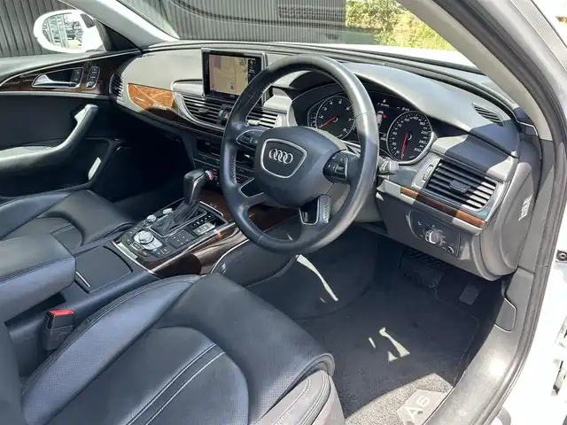 アウディ Ａ６ アバント 2．0 TFSI クワトロ 福岡県 2018(平30)年 3万km グレイシアホワイトメタリック アダプティブクルーズコントロール/レーンキープアシスト/Audiサイドアシスト/Audiプレセンス/マトリクスLED/BOSE/黒革シート/前席シートヒーター/純正ナビ/フルセグTV/Bluetooth/バックカメラ/パワーバックドア/オートハイビーム/ステアリングスイッチ/前後コーナーセンサー/純正18インチアルミホイール/ETC