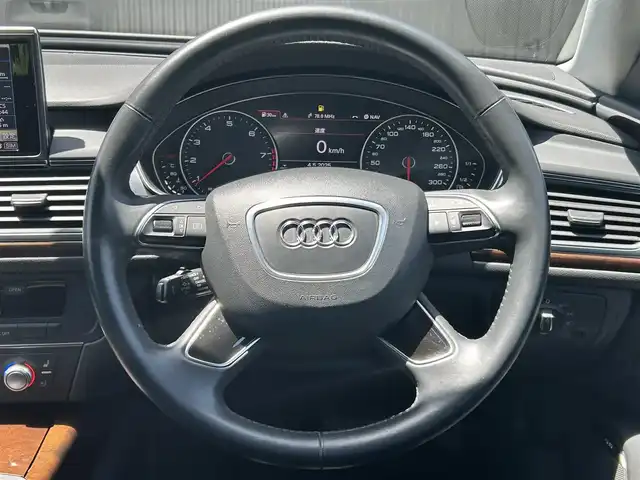 アウディ Ａ６ アバント 2．0 TFSI クワトロ 福岡県 2018(平30)年 3万km グレイシアホワイトメタリック アダプティブクルーズコントロール/レーンキープアシスト/Audiサイドアシスト/Audiプレセンス/マトリクスLED/BOSE/黒革シート/前席シートヒーター/純正ナビ/フルセグTV/Bluetooth/バックカメラ/パワーバックドア/オートハイビーム/ステアリングスイッチ/前後コーナーセンサー/純正18インチアルミホイール/ETC