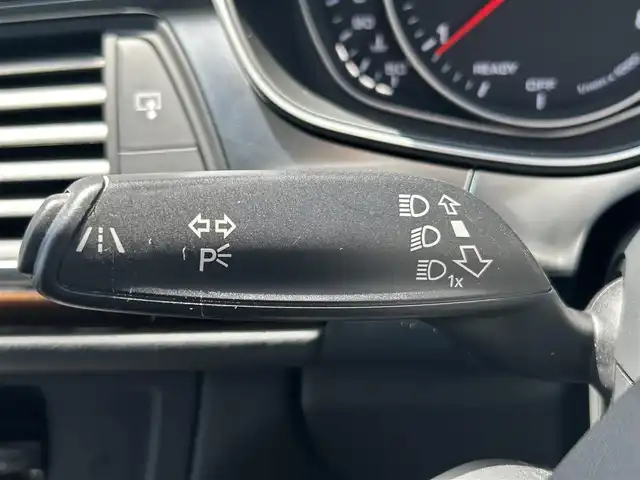 アウディ Ａ６ アバント 2．0 TFSI クワトロ 福岡県 2018(平30)年 3万km グレイシアホワイトメタリック アダプティブクルーズコントロール/レーンキープアシスト/Audiサイドアシスト/Audiプレセンス/マトリクスLED/BOSE/黒革シート/前席シートヒーター/純正ナビ/フルセグTV/Bluetooth/バックカメラ/パワーバックドア/オートハイビーム/ステアリングスイッチ/前後コーナーセンサー/純正18インチアルミホイール/ETC