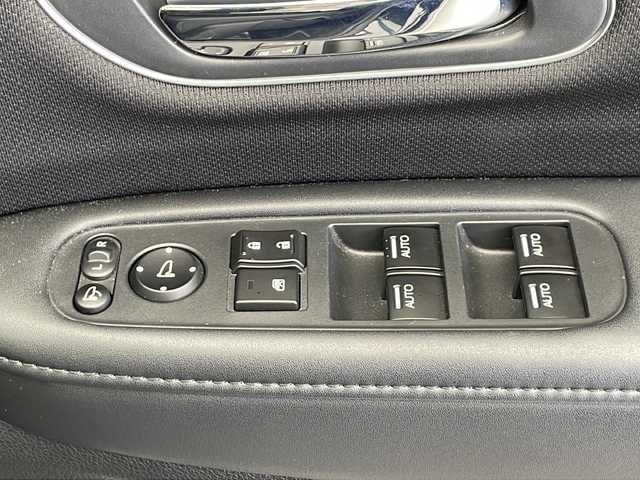 ホンダ ヴェゼル ハイブリッド Z ホンダセンシング 千葉県 2020(令2)年 4.4万km ミッドナイトブルービームM Honda SENSING/ルーフレール/プッシュスタート/パドルシフト/クルーズコントロール/純正ナビ(BT/CD)/ドライブレコーダー/ビルトインETC/バックカメラ/ハーフレザーシート/前席シートヒーター/LEDヘッドライト/LEDフォグランプ/純正フロアマット/純正ドアバイザー/純正１７インチアルミホイール車載