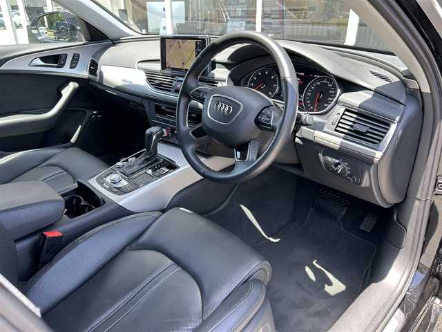 アウディ Ａ６ アバント 2．0 TFSI クワトロ 福岡県 2017(平29)年 5.2万km ミトスブラックメタリック アダプティブクルーズコントロール/レーンキープアシスト/ブラインドスポットモニター/マトリクスLED/黒革シート/前席シートヒーター/前席パワーシート/純正ナビ/フルセグTV/Bluetooth/バックカメラ/パワーバックドア　/ステアリングスイッチ/前後コーナーセンサー/社外19インチアルミホイール/ETC