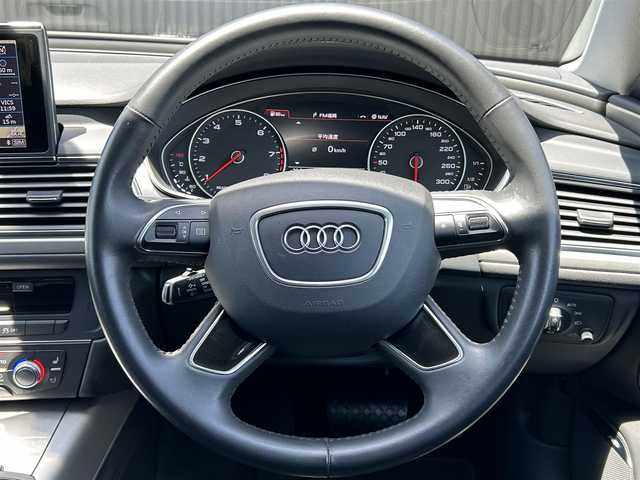 アウディ Ａ６ アバント 2．0 TFSI クワトロ 福岡県 2017(平29)年 5.2万km ミトスブラックメタリック アダプティブクルーズコントロール/レーンキープアシスト/ブラインドスポットモニター/マトリクスLED/黒革シート/前席シートヒーター/前席パワーシート/純正ナビ/フルセグTV/Bluetooth/バックカメラ/パワーバックドア　/ステアリングスイッチ/前後コーナーセンサー/社外19インチアルミホイール/ETC