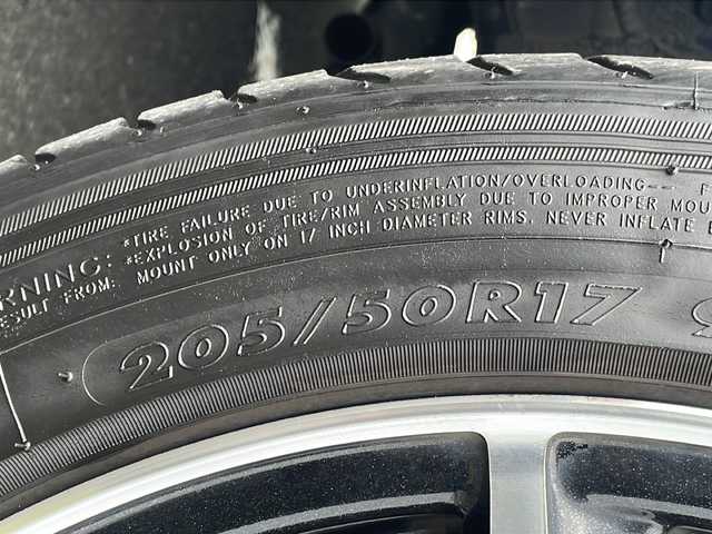 日産 セレナ ハイウェイスター プロパイロットED 青森県 2016(平28)年 11.9万km ダイヤモンドブラック 4WD/快適パック/純正9インチSDナビ・フルセグTV/CD・DVD・Bluetooth・SD/純正フリップダウンモニター/バックカメラ/両側パワースライドドア/エマージェンシーブレーキ/プロパイロット/クルーズコントロール/レーンキープアシスト/純正エンジンスターター/フロント・バックソナー/横滑り防止機能/3列目シートスライド/ビルトインETC/LEDヘッドライト/フォグランプ/社外17インチアルミ/インテリキー