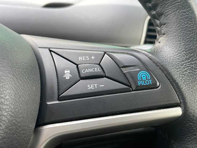 日産 セレナ ハイウェイスター プロパイロットED 青森県 2016(平28)年 11.9万km ダイヤモンドブラック 4WD/快適パック/純正9インチSDナビ・フルセグTV/CD・DVD・Bluetooth・SD/純正フリップダウンモニター/バックカメラ/両側パワースライドドア/エマージェンシーブレーキ/プロパイロット/クルーズコントロール/レーンキープアシスト/純正エンジンスターター/フロント・バックソナー/横滑り防止機能/3列目シートスライド/ビルトインETC/LEDヘッドライト/フォグランプ/社外17インチアルミ/インテリキー