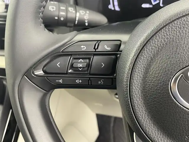 トヨタ シエンタ ハイブリッド Z 埼玉県 2023(令5)年 0.5万km アーバンカーキ ・純正10.5インチディスプレイオーディオ/・コネクティッドナビ対応/（フルセグTV/USB入力/AM/FM/ミラキャスト）/・バックカメラ/・両側ハンズフリーパワースライドドア /・純正前後ドライブレコーダー/・トヨタセーフティセンス/・レーダークルーズコントロール/・レーントレーシングアシスト/・アダプティブハイビーム/・天井サーキュレーター/・後席サンシェード/・後席USB充電端子/・ビルトインETC2.0