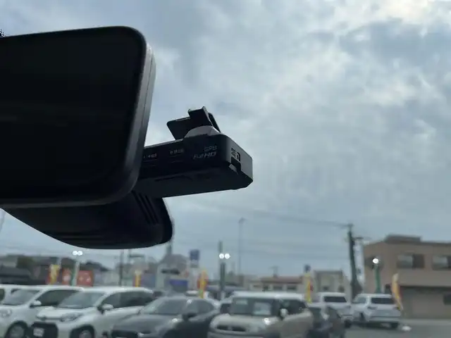 日産 セレナ ハイウェイスター 福岡県 2018(平30)年 9万km ブリリアントホワイトパール 360°セーフティサポート/バックカメラ/アラウンドビューカメラ/コーナーセンサー/クルコン/BT/後席用モニター/CD/フルセグTV/ナビ/純正フロアマット/純正アルミホイール/プッシュスタート/スマートキー/スペアキー/両側パワースライド/オートブレーキホールド