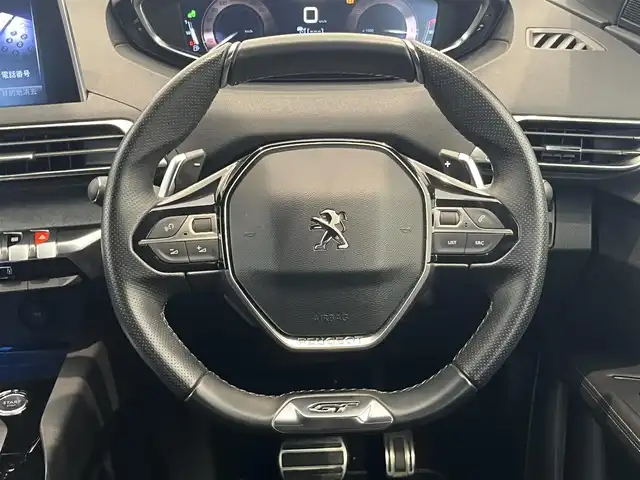 プジョー ３００８ GT ブルー HDi 岐阜県 2018(平30)年 3.2万km パール 8インチタッチスクリーン/　FM・AMラジオ/　USB/　Bluetooth/アクティブセーフティブレーキ/ブレーキアシスト/ワイドバックアイカメラ/レーンキープアシスト/アクティブクルーズコントロール/フルLEDヘッドライト/インテリジェントハイビーム/ルーフレール/デジタルヘッドアップインストルメントパネル/6エアバッグ　フロント　フロント　サイド　カーテン/アンチロックブレーキシステム/エレクトロニックスタビリティコントロール