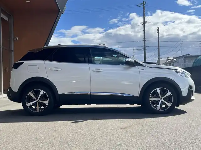 プジョー ３００８ GT ブルー HDi 岐阜県 2018(平30)年 3.2万km パール 8インチタッチスクリーン/　FM・AMラジオ/　USB/　Bluetooth/アクティブセーフティブレーキ/ブレーキアシスト/ワイドバックアイカメラ/レーンキープアシスト/アクティブクルーズコントロール/フルLEDヘッドライト/インテリジェントハイビーム/ルーフレール/デジタルヘッドアップインストルメントパネル/6エアバッグ　フロント　フロント　サイド　カーテン/アンチロックブレーキシステム/エレクトロニックスタビリティコントロール