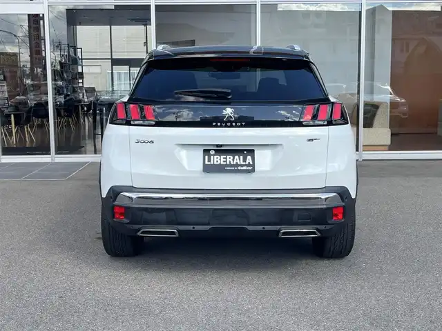 プジョー ３００８ GT ブルー HDi 岐阜県 2018(平30)年 3.2万km パール 8インチタッチスクリーン/　FM・AMラジオ/　USB/　Bluetooth/アクティブセーフティブレーキ/ブレーキアシスト/ワイドバックアイカメラ/レーンキープアシスト/アクティブクルーズコントロール/フルLEDヘッドライト/インテリジェントハイビーム/ルーフレール/デジタルヘッドアップインストルメントパネル/6エアバッグ　フロント　フロント　サイド　カーテン/アンチロックブレーキシステム/エレクトロニックスタビリティコントロール