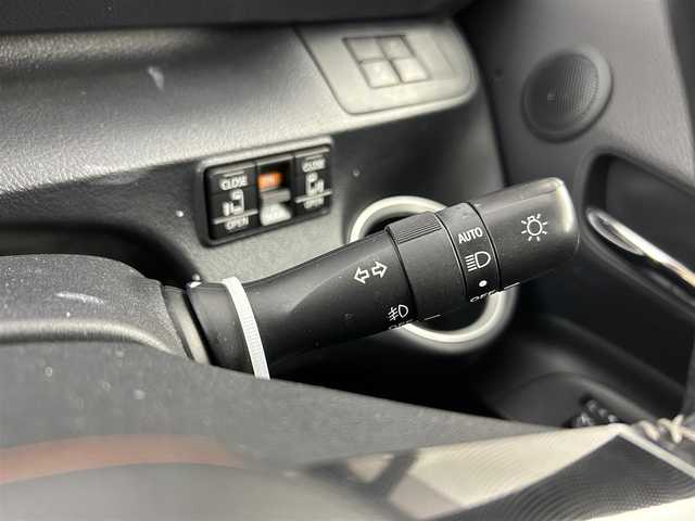 トヨタ シエンタ G クエロ 埼玉県 2019(令1)年 3万km コバルトブルーメタリック 純正ナビ（BT/AM/FM）/フルセグTV/バックカメラ/横滑り防止装置/盗難防止装置/車線逸脱防止機能/先行車お知らせ機能/オートライト/LEDヘッドライト/プリクラッシュセーフティ/両側パワースライドドア/前後ドライブレコーダー/ETC/純正フロアマット/スマートキー