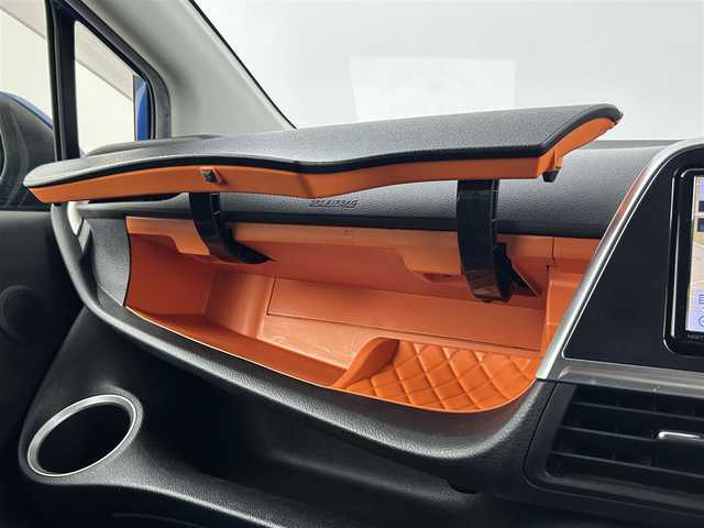 トヨタ シエンタ G クエロ 埼玉県 2019(令1)年 3万km コバルトブルーメタリック 純正ナビ（BT/AM/FM）/フルセグTV/バックカメラ/横滑り防止装置/盗難防止装置/車線逸脱防止機能/先行車お知らせ機能/オートライト/LEDヘッドライト/プリクラッシュセーフティ/両側パワースライドドア/前後ドライブレコーダー/ETC/純正フロアマット/スマートキー